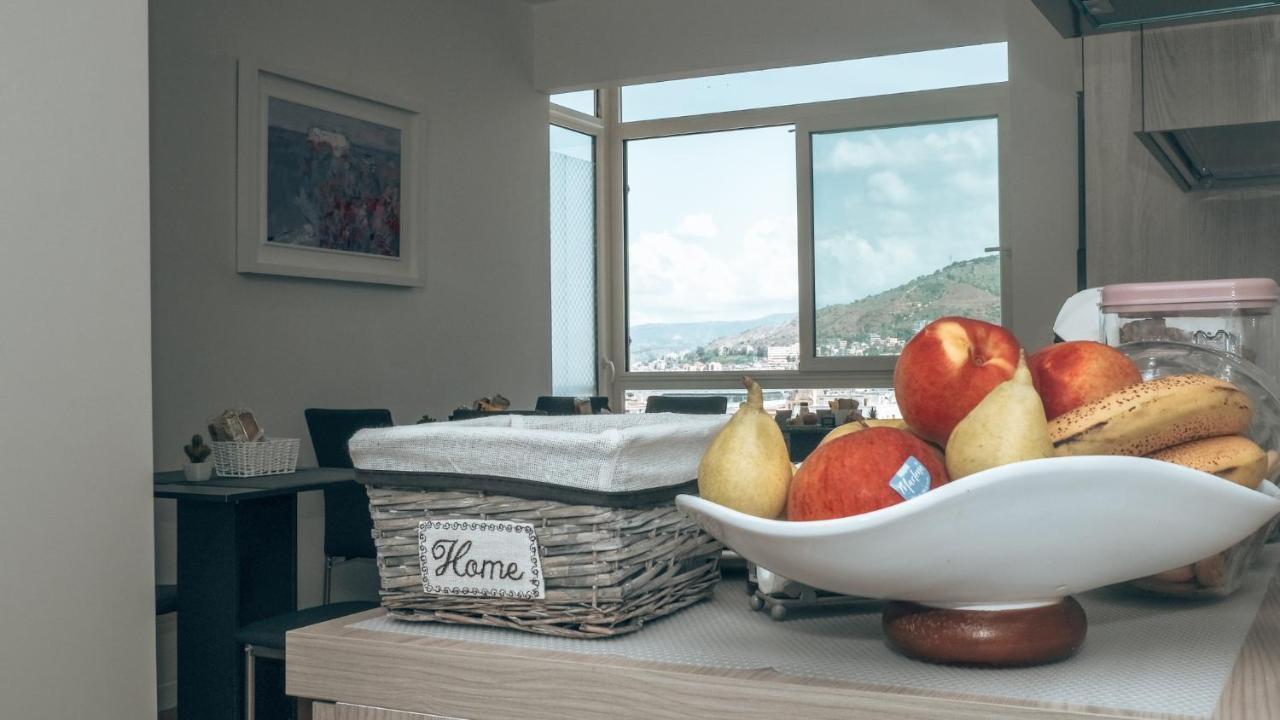 Guesthouse Aschenez Reggio di Calabria Buitenkant foto
