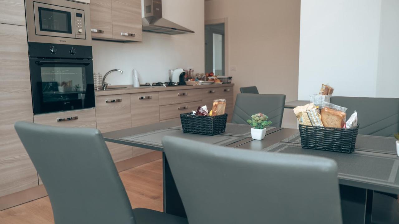 Guesthouse Aschenez Reggio di Calabria Buitenkant foto