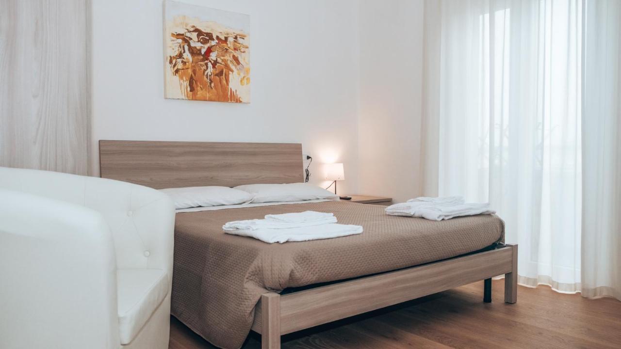 Guesthouse Aschenez Reggio di Calabria Buitenkant foto